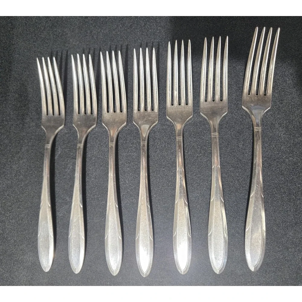 7 pc Oneida Reverie Dinner Forks Silverplate Nobility Plate Silverware Flatware